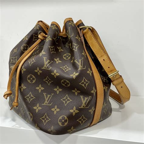 borse secchiello louis vuitton|Borse a Secchiello Donna .